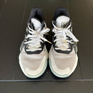 Adidas Donavan Mitchell basketball shoes